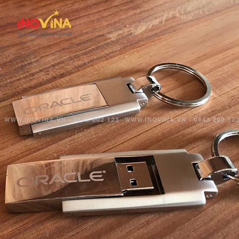 USB in logo qua tang 3