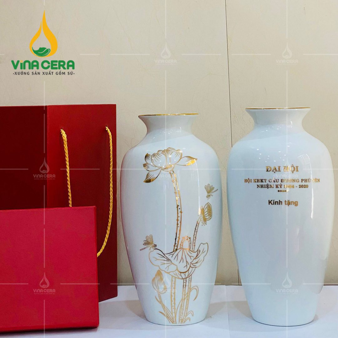 Quà Tặng Ý Nghĩa Cho Ngày Thành Lập Quân Đội Nhân Dân Việt Nam  binh hoa su trang ve hoa sen vien vang kim 4