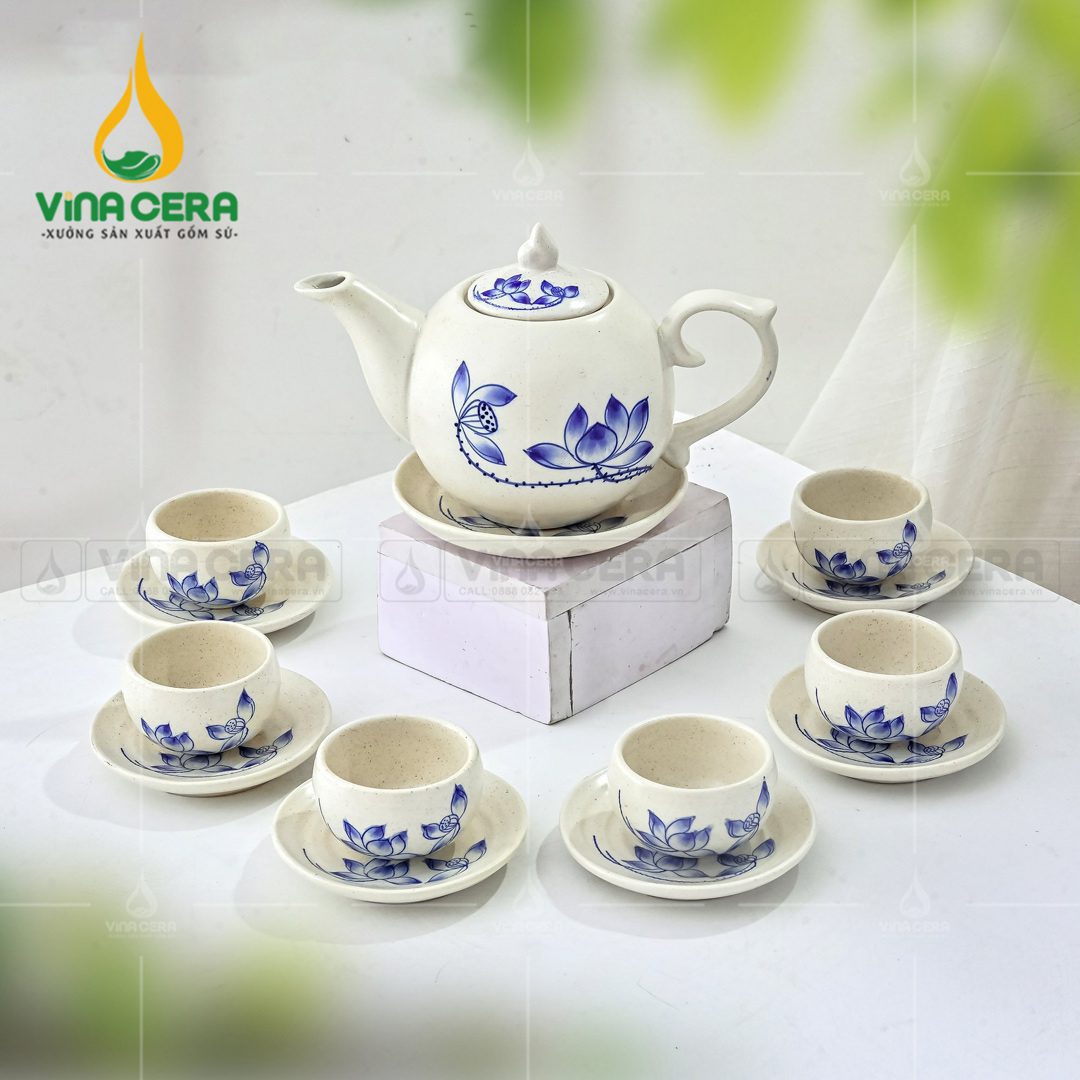 Quà Tặng Đại Hội Các Dân Tộc 2024: Nét Văn Hóa Đẹp Và Ý Nghĩa bo tra men kem trang ve sen