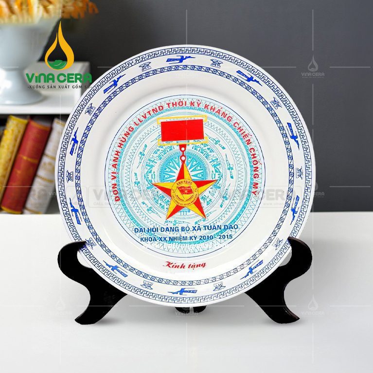 Quà Tặng Đại Hội Các Dân Tộc 2024: Nét Văn Hóa Đẹp Và Ý Nghĩa dia bieu trung 3