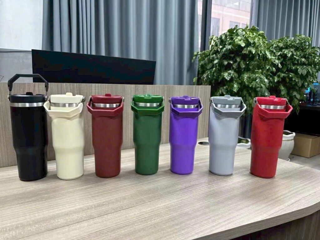 Xưởng sản xuất Bình giữ nhiệt in logo Quà tặng cho doanh nghiệp Bình giữ nhiệt in logo quà tặng doanh nghiệp