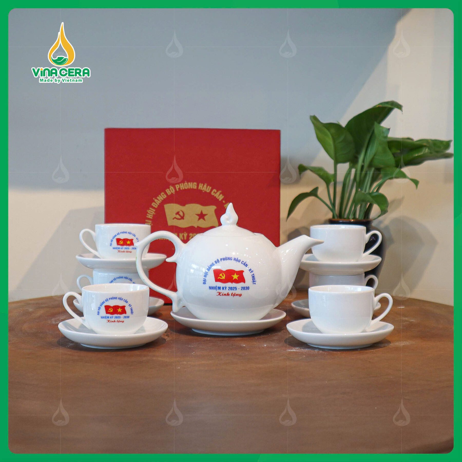 Bộ Ấm Chén Dáng Bưởi Chóp Ngọn Lửa In logo Đại Hội Đảng