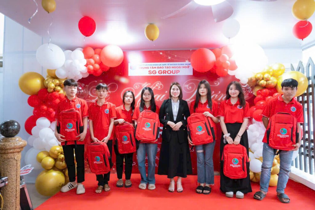 balo trường anh ngữ