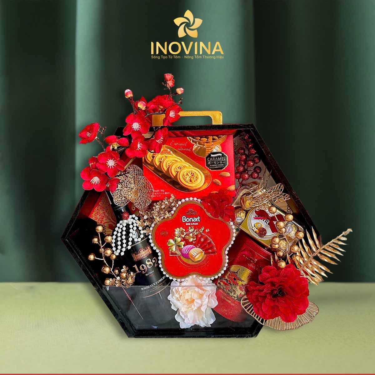 Giỏ quà Tết Sắc Xuân Rực Rỡ