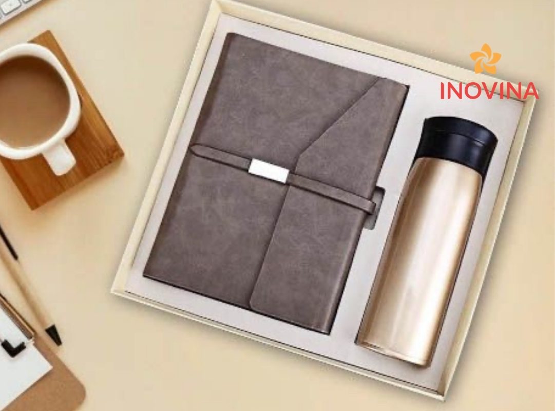 Bộ quà tặng giftset văn phòng 2 món bình nước sổ tay tiện dụng cho nhân viên văn phòng