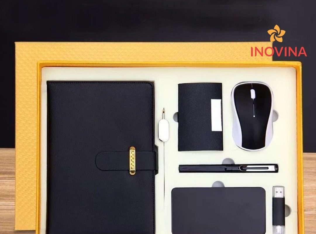 Bộ quà tặng giftset văn phòng, bình nước, ví, chuột máy tính USB, bút thiết thực mỗi ngày