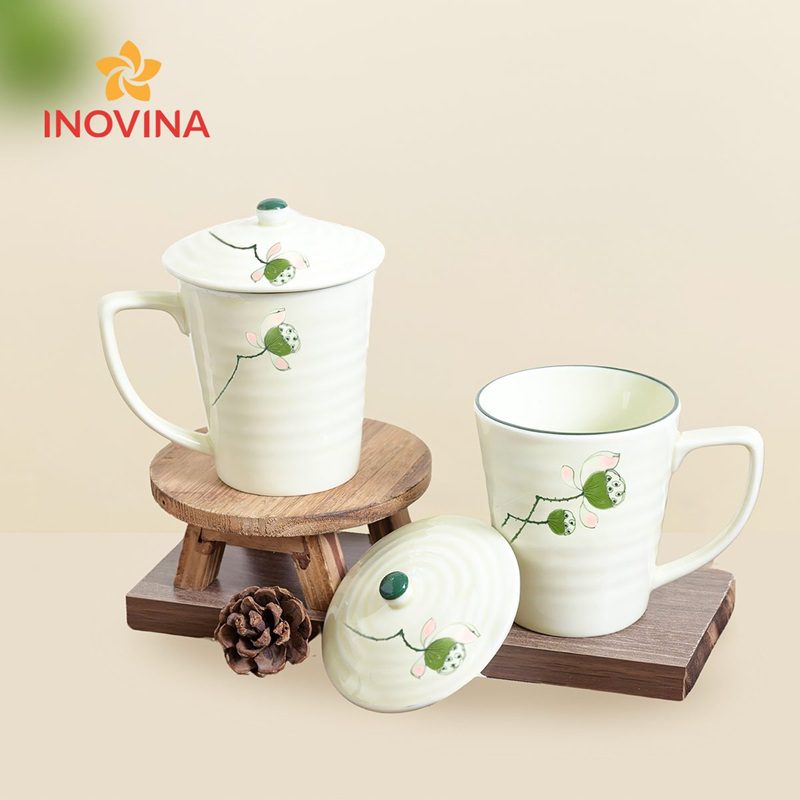 Gốm sứ quà tặng ly sứ vẽ tay với họa tiết sống động