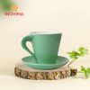 Ly sứ quai xoắn kèm đĩa quà tặng doanh nghiệp