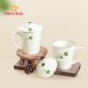 Ly sứ vẽ tay đài sen quà tặng doanh nghiệp
