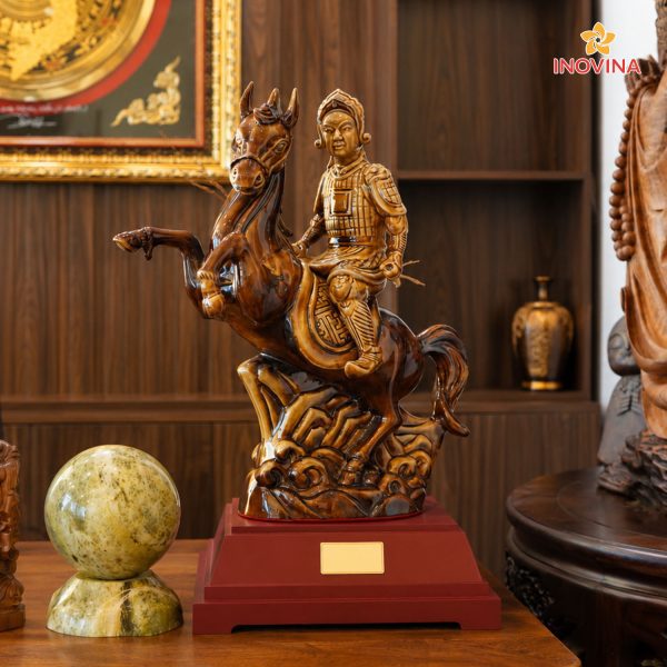 Tượng Gốm Phù Đổng Thiên Vương