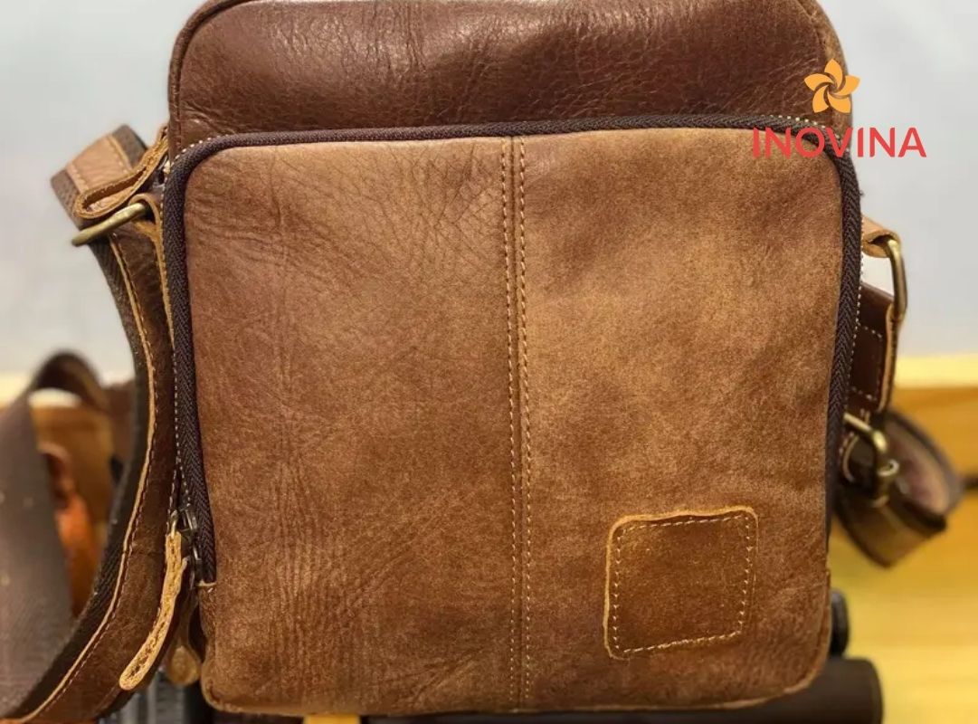 Các mẫu túi đeo chéo da bò được yêu thích nhất hiện nay Thiết kế túi da đeo chéo tiện lợi, thời trang