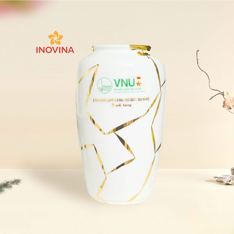 Top 25+ mẫu bình hoa gốm sứ trắng đẹp, ý nghĩa làm quà tặng Top 25+ mẫu bình hoa gốm sứ trắng đẹp, ý nghĩa làm quà tặng